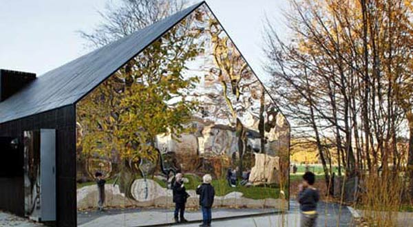 บ้านมิติลึกลับ