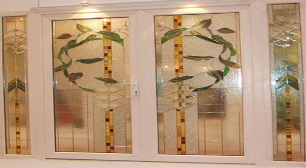 กระจกที่ใช้ในงานก่อสร้างและตกแต่ง