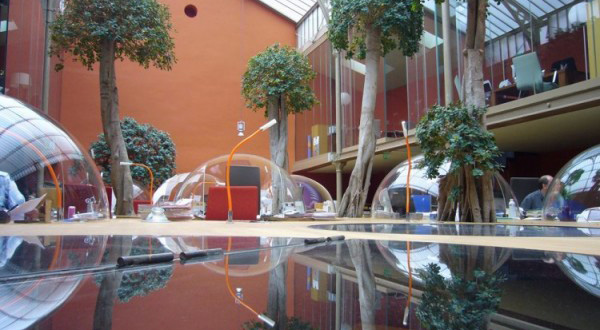 ห้องทำงาน อวกาศ ในสำนักงาน 