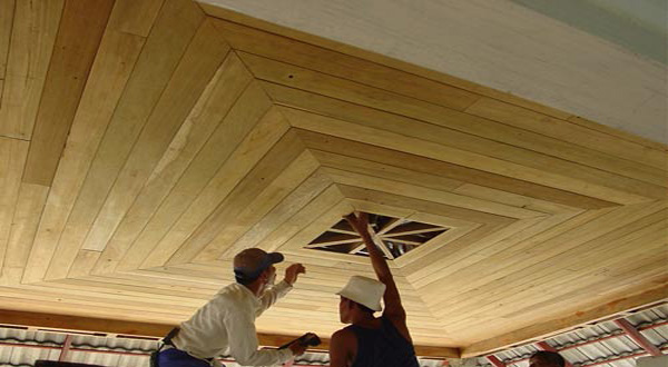 การเลือกใช้ระแนงไม้สำหรับทำฝ้าเพดานในบ้าน