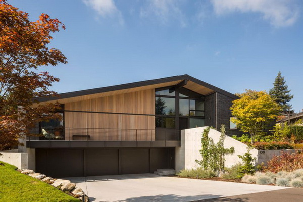 บ้านสไตล์โมเดิร์น ตกแต่งด้วยโทนสีเข้ม