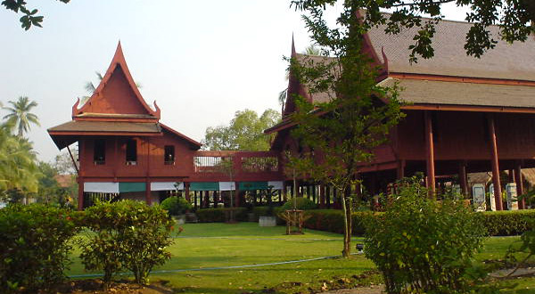 10 พรรณไม้มงคลที่เหมาะกับบ้านแบบไทย