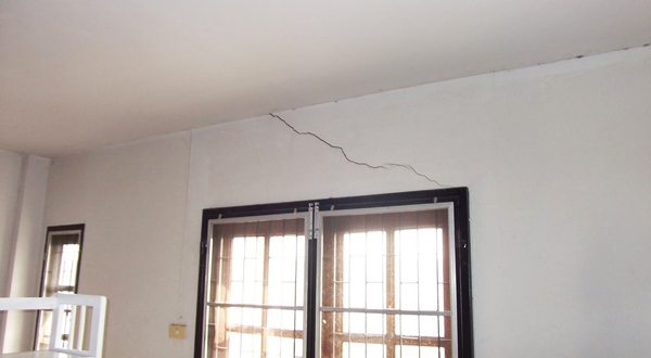 การซ่อมผนังฉาบปูนที่แตกร้าว ทำอย่างไร?