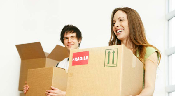 แพ็คของต่างๆ เพื่อการขนย้ายบ้าน