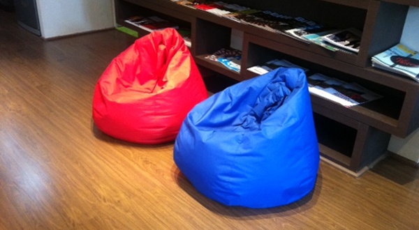 Sofa เม็ดโฟม แสนสวย สีสันจี๊ดจ๊าด 