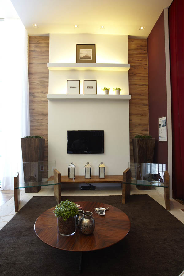 ชั้นวางของ โต๊ะกลมไม้ ชั้นวางของ โต๊ะกลมไม้