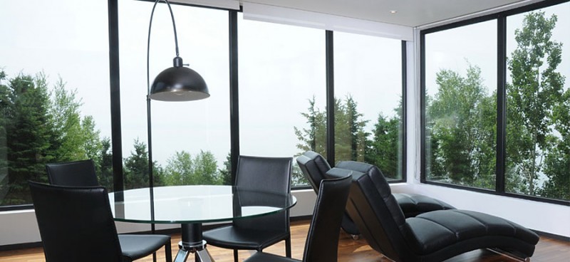 เก้าอี้ โต๊ะ โคมไฟ เก้าอี้ โต๊ะ โคมไฟ