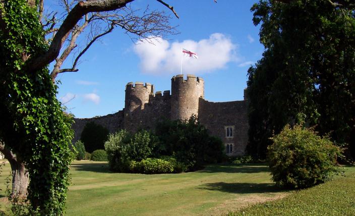 บ้านต้นไม้สุดหรู บ้านต้นไม้สุดหรู