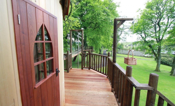 สะพานเชือก ลูกกรงไม้ สะพานเชือก ลูกกรงไม้