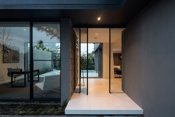 ผนังปูนดิบ ผนังปูนดิบ