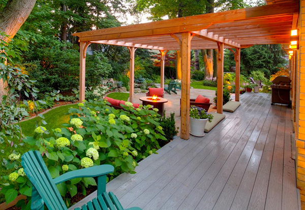 จัดสวนดอกไม้ ให้มีมุมนั่งเล่น