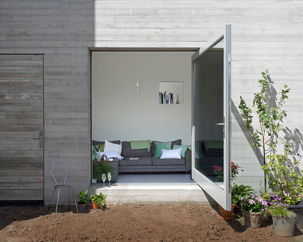 พื้นที่หลังบ้าน พื้นที่หลังบ้าน