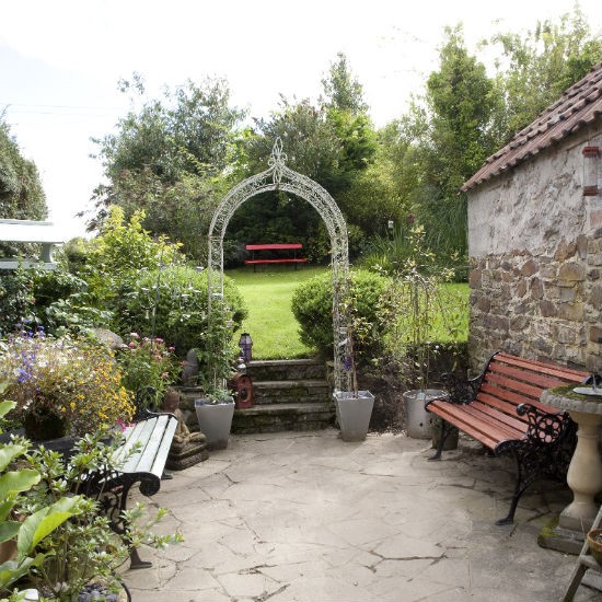 มุมนั่ มุมนั่งเล่นในสวน