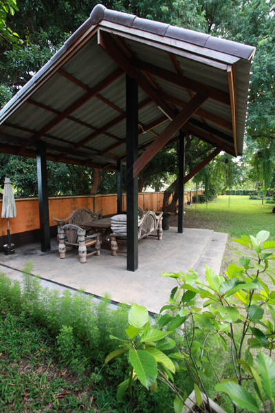 ศาลานั่งเล่น ศาลานั่งเล่น