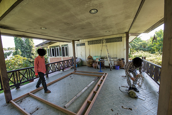รีโนเวท รีโนเวท