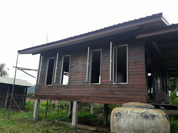 หน้าต่างบานเปิด หน้าต่างบานเปิด