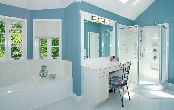 แต่งห้องน้ำสีสันสดใส