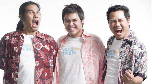 เยี่ยมชมบ้านของสามหนุ่มสินเจริญ