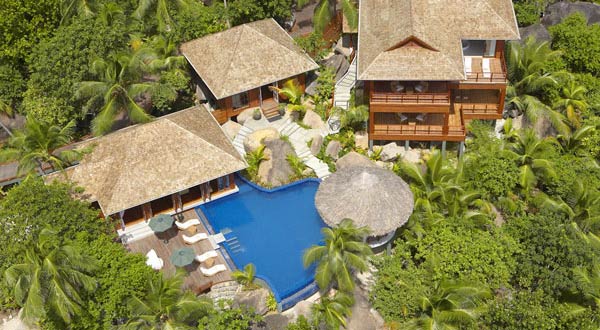 รีสอร์ทระดับ 5 ดาว พร้อมหาดทรายสีขาว