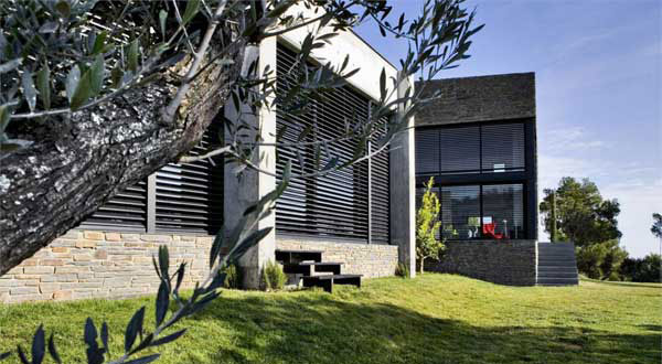 ออกแบบบ้านโมเดิร์นติดธรรมชาติ