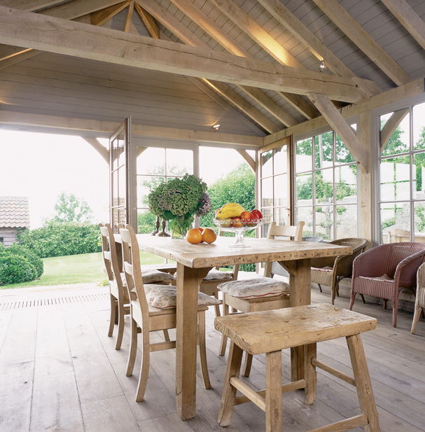 ไม้ระแนง เก้าอี้สาน โต๊ะไม้ ไม้ระแนง เก้าอี้สาน โต๊ะไม้