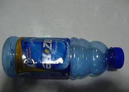 ขวดน้ำพลาสติก ขวดน้ำพลาสติก