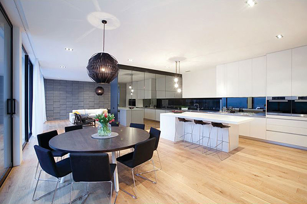 ห้องครัวและห้องทานอาหาร ห้องครัวและห้องทานอาหาร