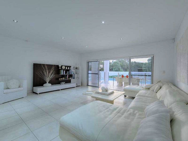 ตกแต่งบ้านสีขาว