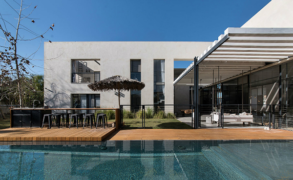 สระว่ายน้ำ สระว่ายน้ำ