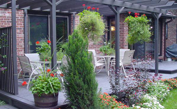 แต่งสวนด้วยไม้ระแนง แต่งสวนด้วยไม้ระแนง