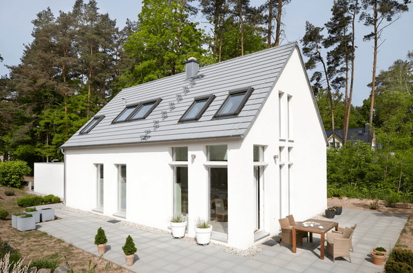 บ้านสีขาว บ้านสีขาว