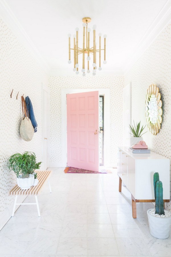 ตกแต่งประตูสีชมพู ตกแต่งประตูสีชมพู