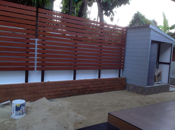 สวนริมรั้ว สวนริมรั้ว