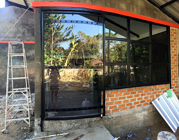 ประตูบ้าน ประตูบ้าน