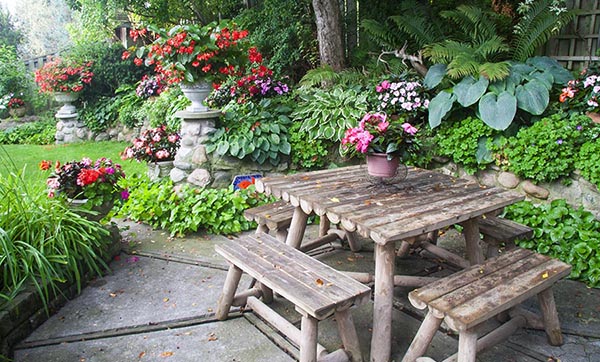 สีสันกับการจัดสวน