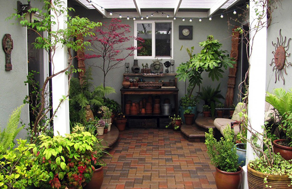 จัดสวนในพื้นที่เล็กๆ เพิ่มความสดชื่นในบ้าน