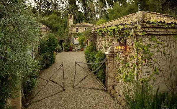 จัดสวนสไตล์ชนบท